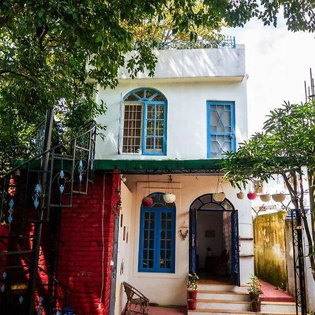 Blue Door Villa By Homeyhuts Rājpur エクステリア 写真