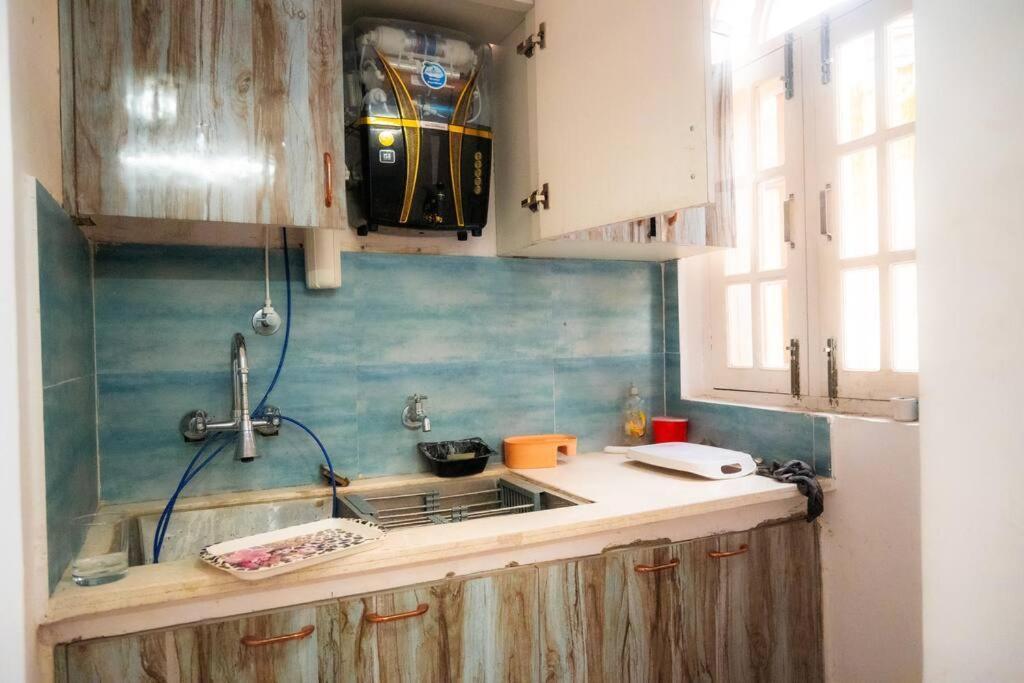 Blue Door Villa By Homeyhuts Rājpur エクステリア 写真